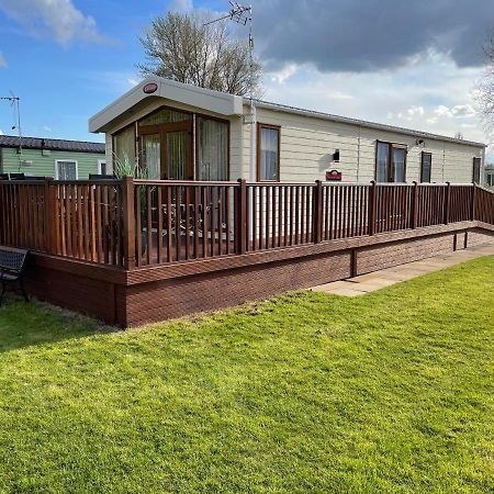 נורת'המפטון Beautiful 2 Bedroom Helmsley Lodge מראה חיצוני תמונה