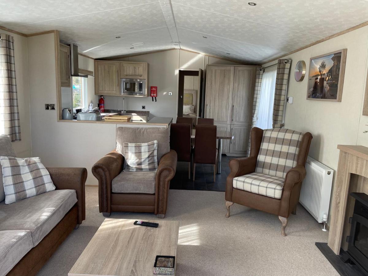 נורת'המפטון Beautiful 2 Bedroom Helmsley Lodge מראה חיצוני תמונה