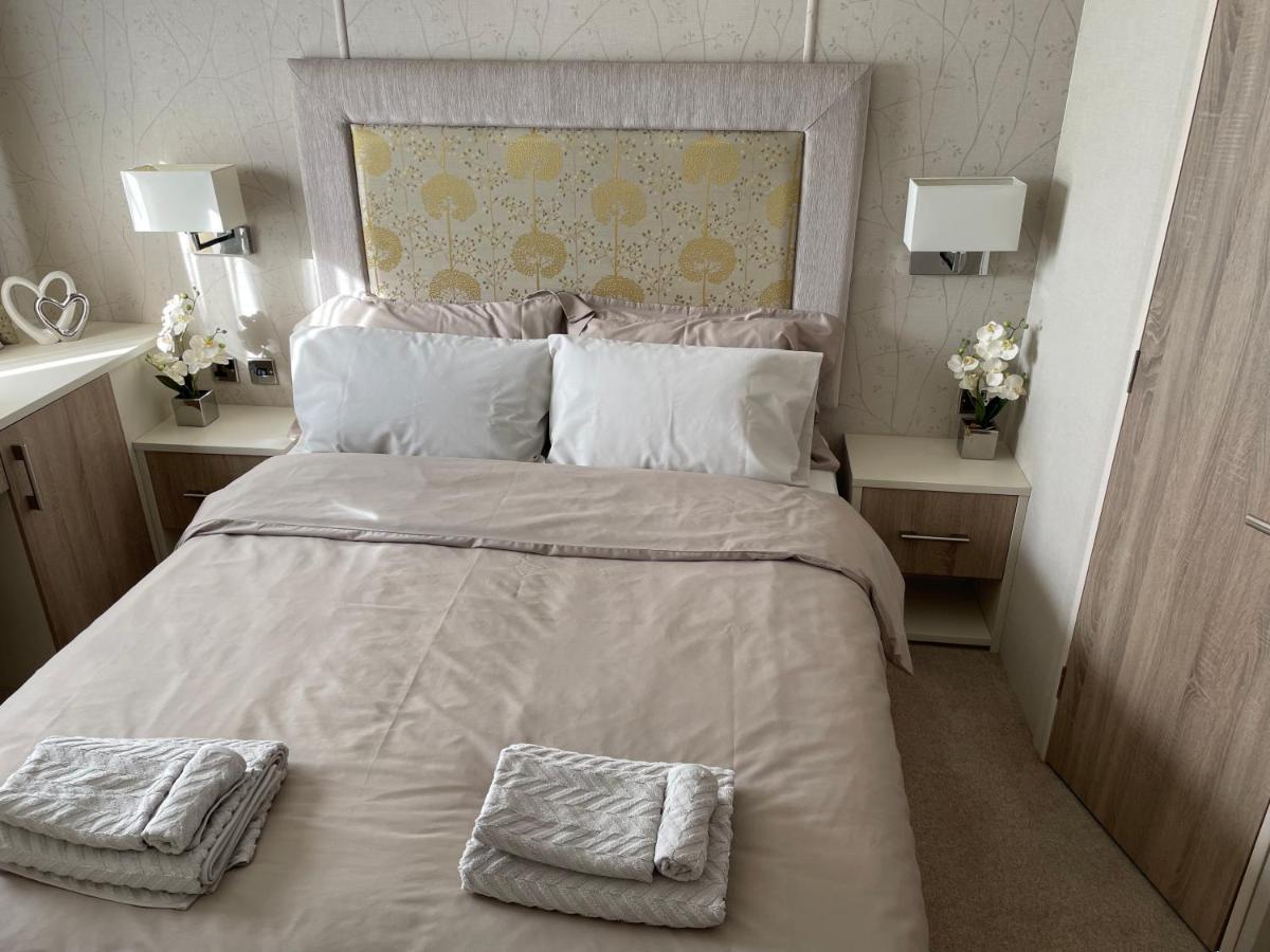 נורת'המפטון Beautiful 2 Bedroom Helmsley Lodge מראה חיצוני תמונה