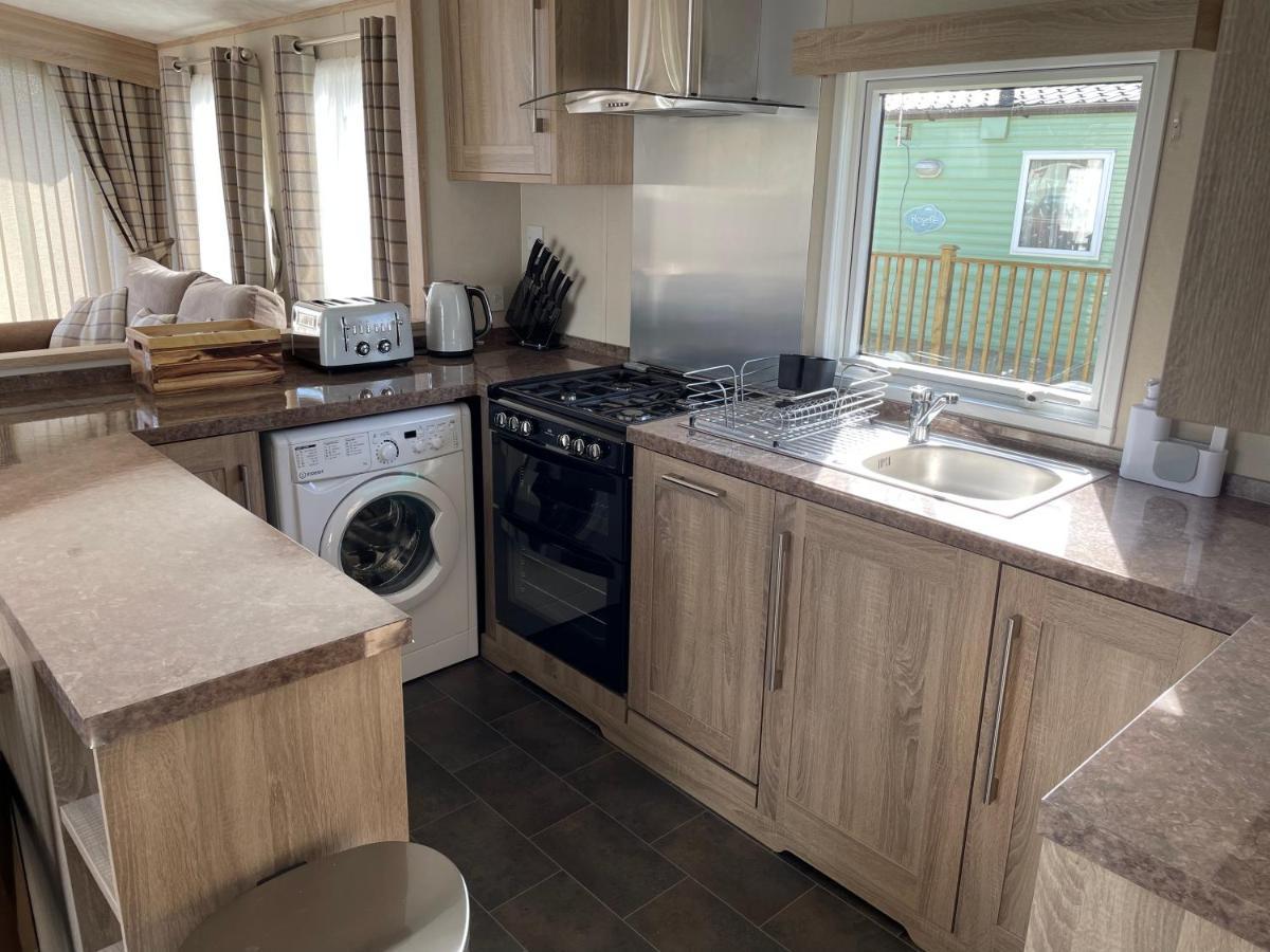 נורת'המפטון Beautiful 2 Bedroom Helmsley Lodge מראה חיצוני תמונה