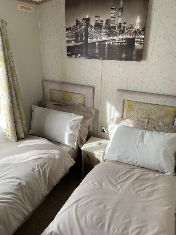 נורת'המפטון Beautiful 2 Bedroom Helmsley Lodge מראה חיצוני תמונה